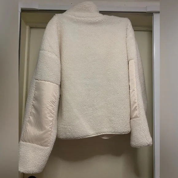Fabletics teddy jackets - Picture 2 of 9